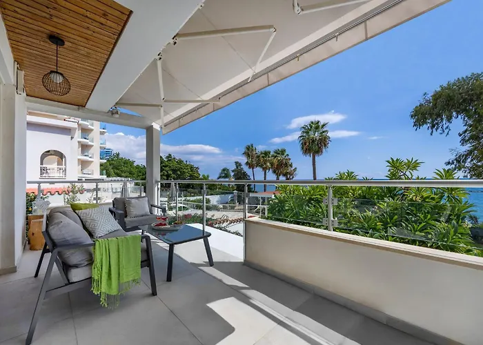 Berengaria Court - Sea Views 2bdr ليماسول