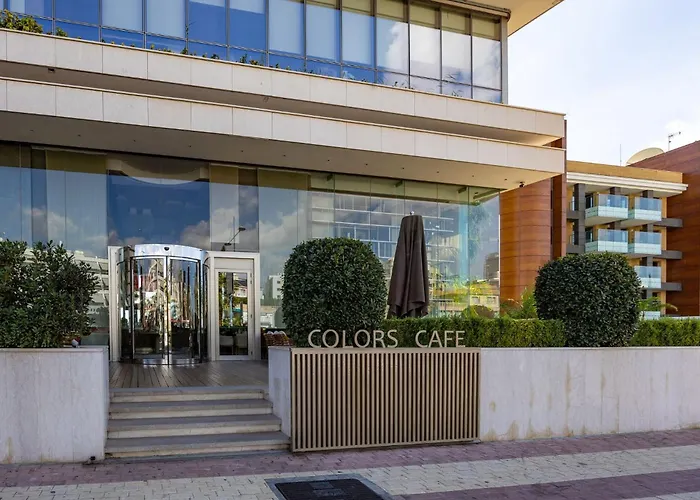 Berengaria Court - Sea Views 2bdr * ليماسول