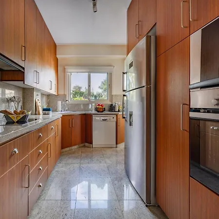 Berengaria Court - Sea Views 2bdr *