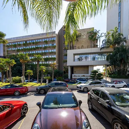 Berengaria Court - Sea Views 2bdr דירה *