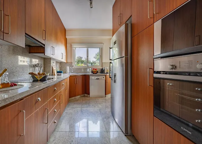 Berengaria Court - Sea Views 2bdr *